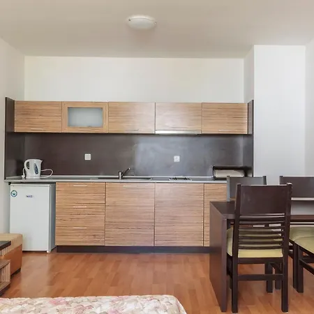 Guest Co Morenia Apartment Sunny Beach