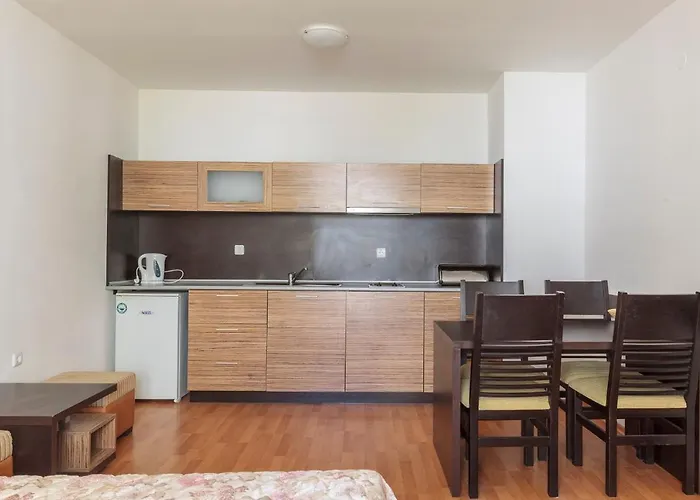 Guest Co Morenia Apartment Sunny Beach