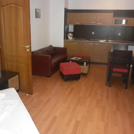 Guest Co Morenia Apartament *