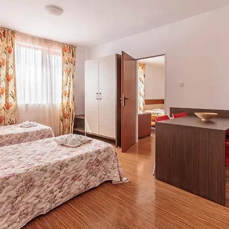 Guest Co Morenia * Słoneczny Brzeg